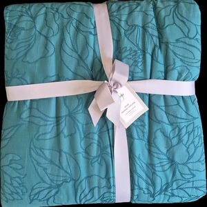 Studio Teal Comforter with Silver Ribbon